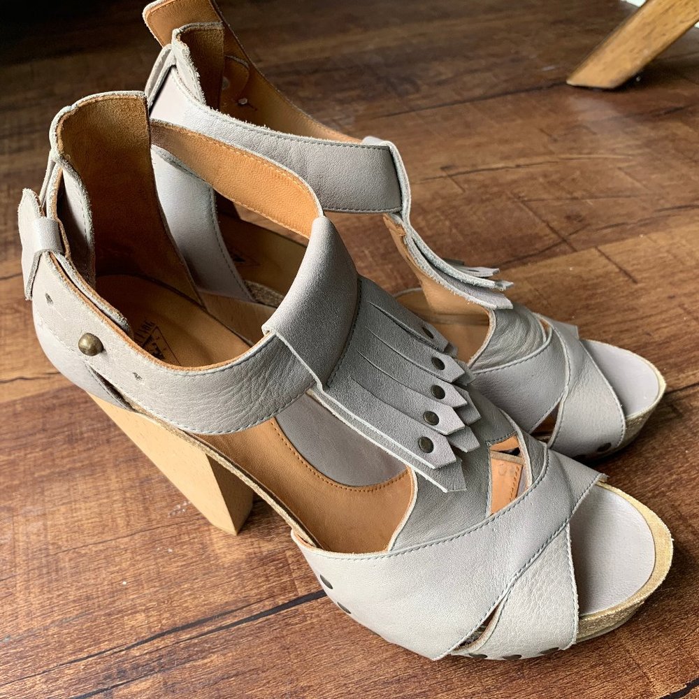 John Fluevog Pale Taupe Leather Platform Sandals